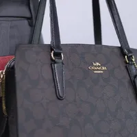 Coach Carryal Monogram - imagem 4