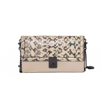 Coach Hutton  - imagem 1
