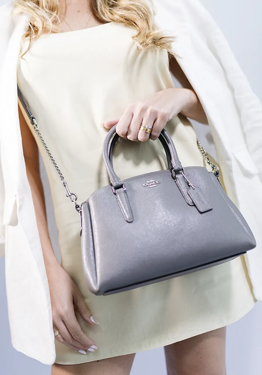 Coach Mini Lillie Carryal 