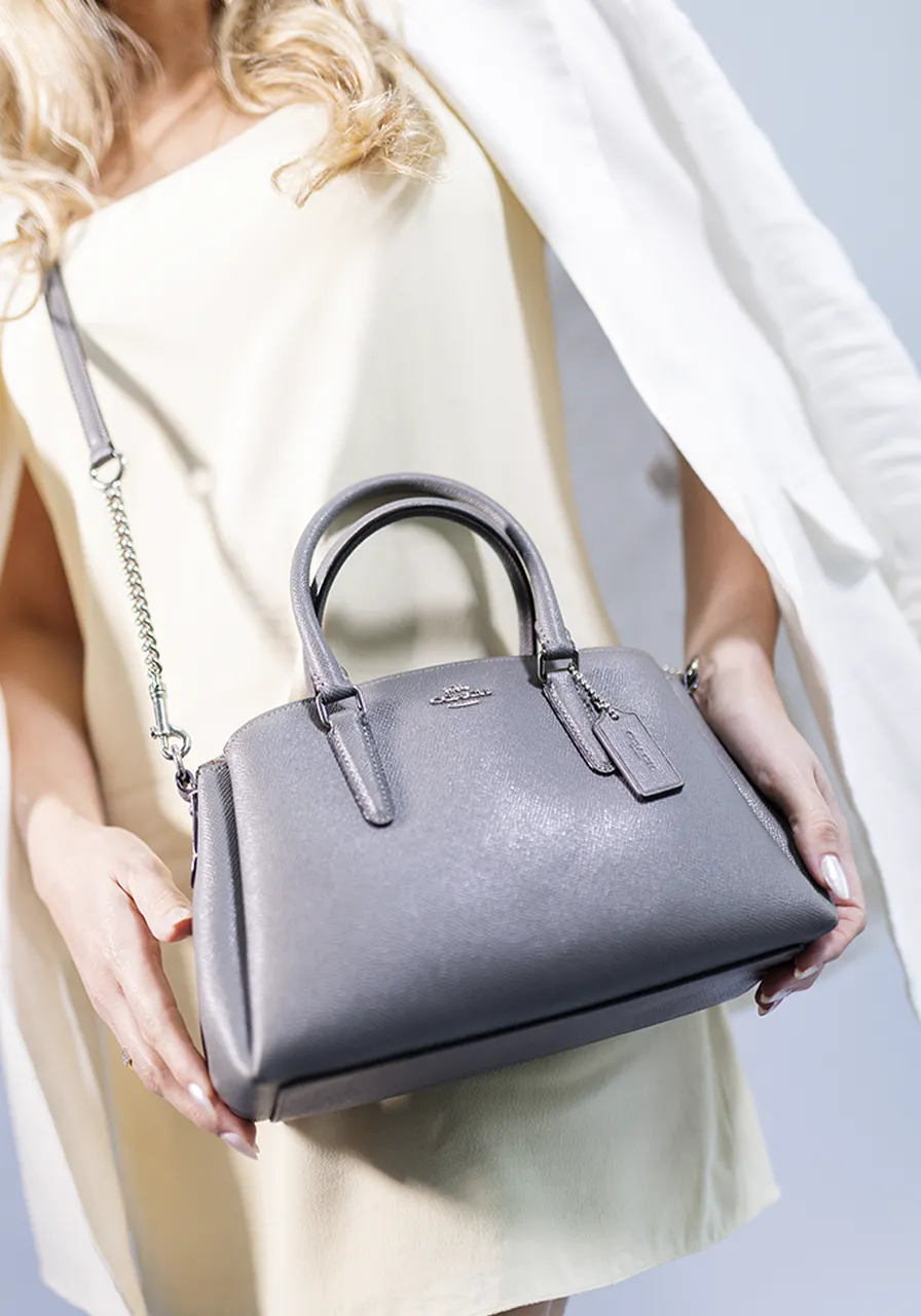 Coach Mini Lillie Carryal 
