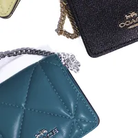 Coach Mini Wallet Puffy Diamond - imagem 3