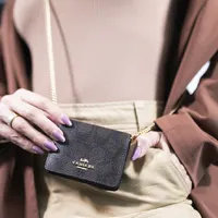 Coach Mini Wallet Signature - imagem 4
