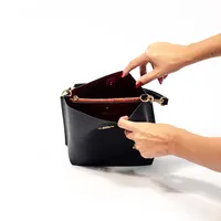 Coach Small Mollie Pebble Bucket - imagem 5
