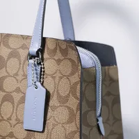 Coach Tote Carryall In Signature - imagem 6