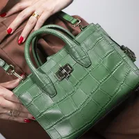 Diane Von Furstenberg Mini Viviana Emerald Croco - imagem 3