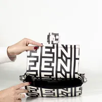 Fendi Baguette Logo Printed Marc Jacobs  - imagem 2