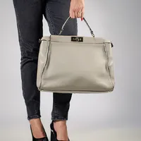 Fendi Medium Peekaboo Bag - imagem 7