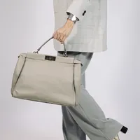 Fendi Medium Peekaboo Bag - imagem 10