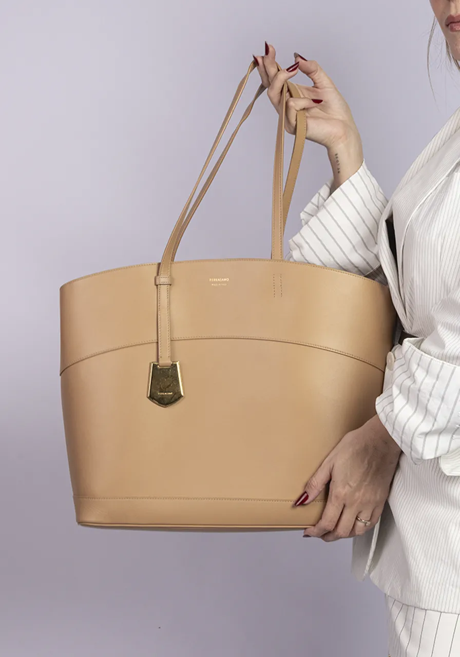 Ferragamo North-South Charming 