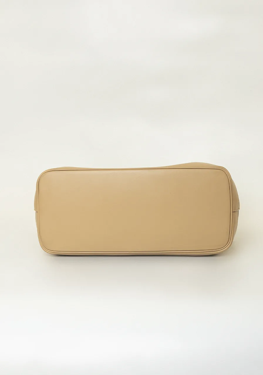 Ferragamo North-South Charming 