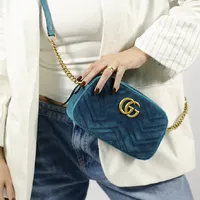 Gucci GG Marmont Camera Bag Velvet  - imagem 3