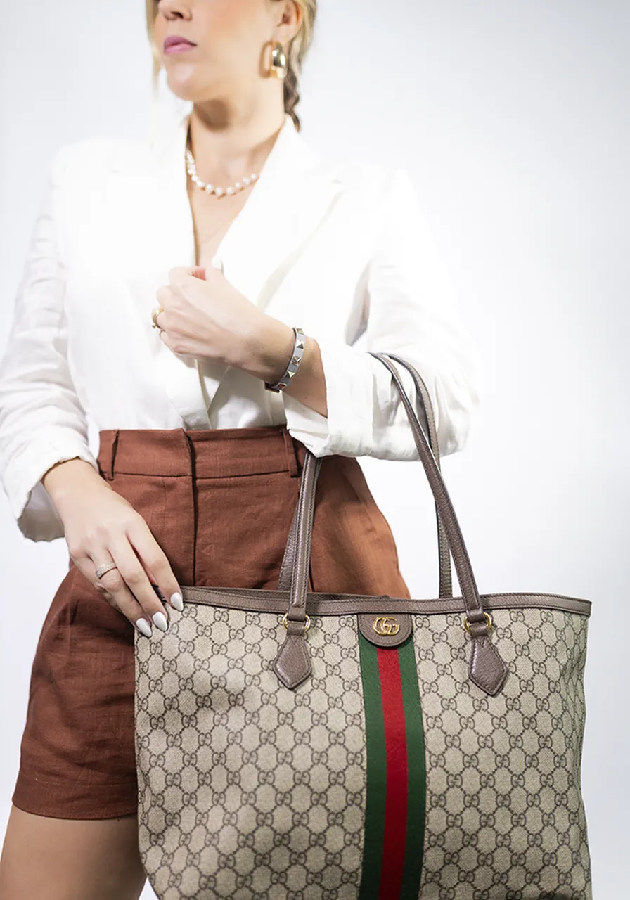 Gucci GG Supreme Medium Ophidia Shopping