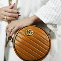 Gucci Marmont Mini Round - imagem 3