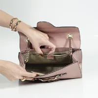 Gucci Microguccissima Media Emily  - imagem 4