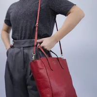 Gucci Medium Swing Tote Bag - imagem 4