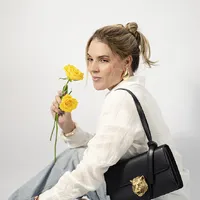 Gucci Women's Shoulder Bag  - imagem 2