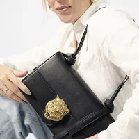 Gucci Women's Shoulder Bag  - imagem 3