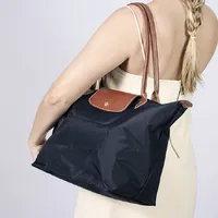 Longchamp  Le Pliage Tote Médio - imagem 3