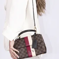 Louis Vuitton Bond Street  - imagem 3