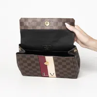 Louis Vuitton Bond Street  - imagem 8