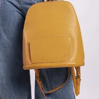Louis Vuitton Epi Gobelins Backpack  - imagem 2