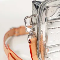 Louis Vuitton Monogram Mirror Handle Trunk Silver  - imagem 7