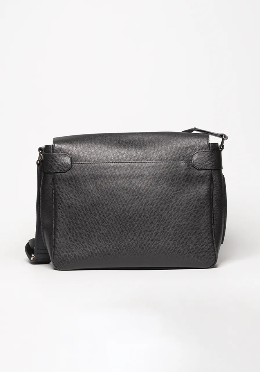 Louis Vuitton Messenger Taiga 