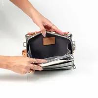 Louis Vuitton Monogram Mirror Handle Trunk Silver  - imagem 6