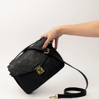  Louis Vuitton Pochette Metis Monogram Empreinte - imagem 2