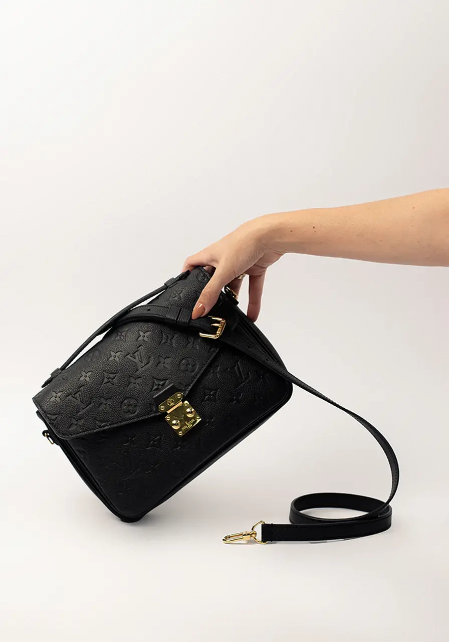  Louis Vuitton Pochette Metis Monogram Empreinte