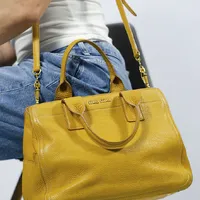 Miu Miu Leather Satchel Bag  - imagem 2