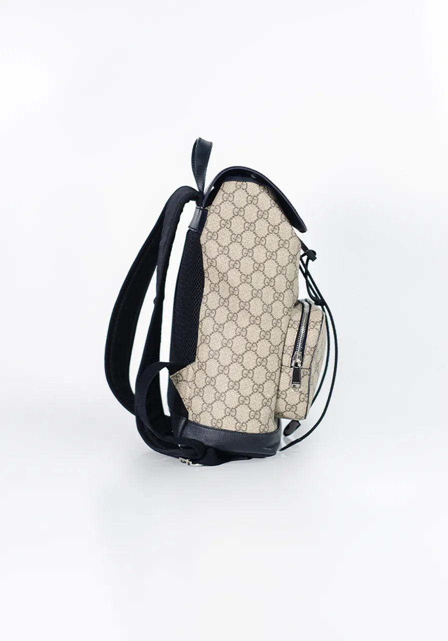 Mochila Gucci GG Supreme 