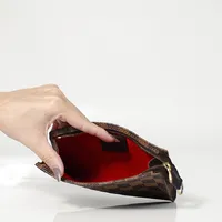 Necessaire Louis Vuitton Damier Ebene  - imagem 4
