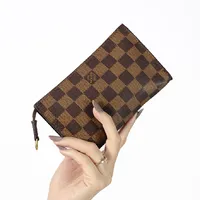 Necessaire Louis Vuitton Damier Ebene  - imagem 5