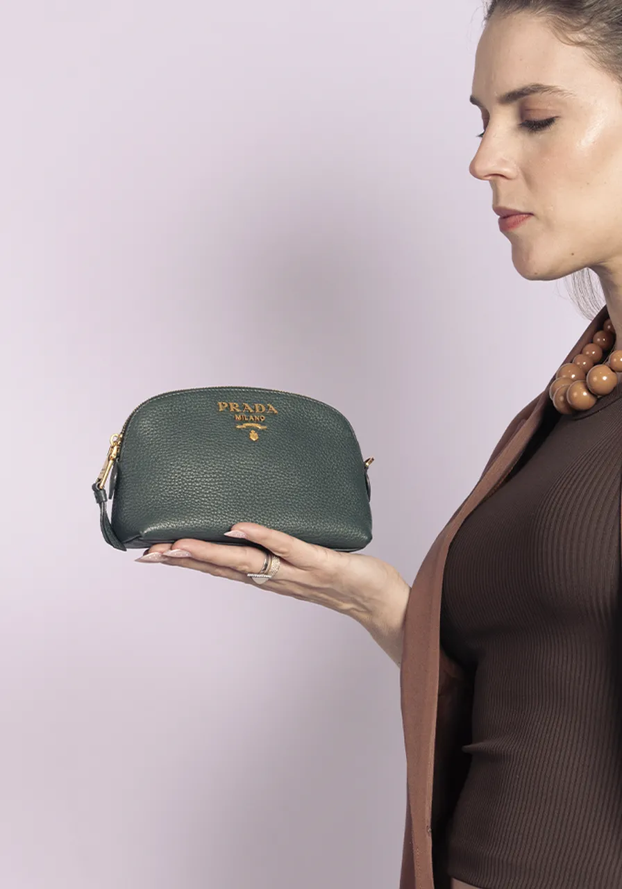 Necessaire Prada 