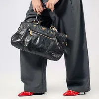 Prada Vitello Shine Front ZIP - imagem 3