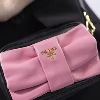Prada Nappa Fiocco Bow Crossbody Clutch  - imagem 5