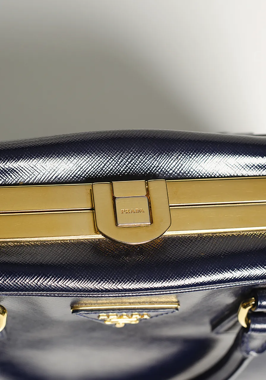 Prada Pyramid Saffiano Verniz 