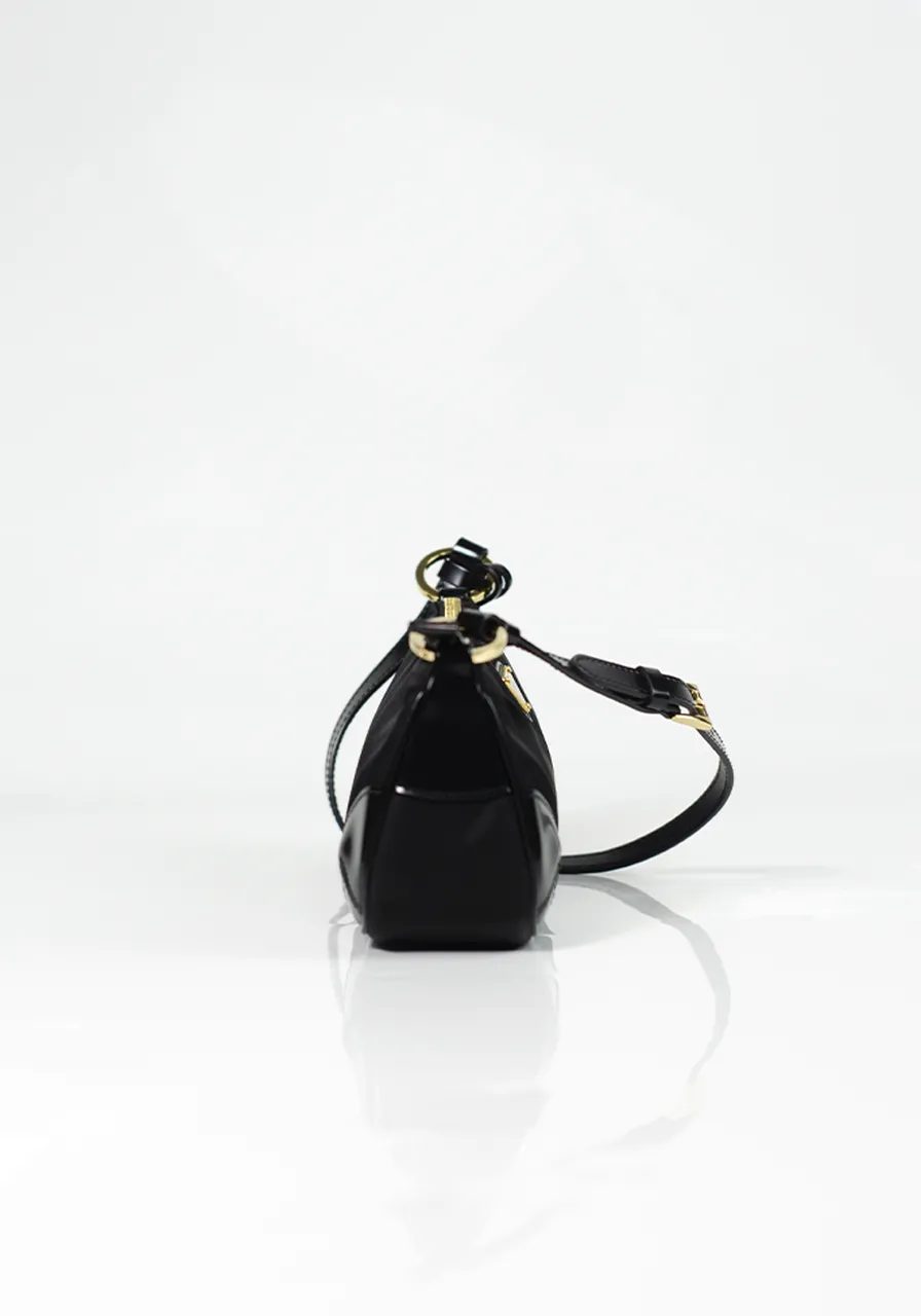 Prada Re-Edition 2002 