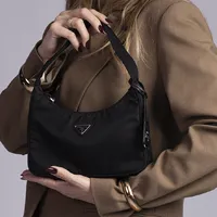 Prada Re-Edition  - imagem 4