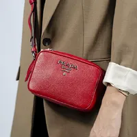 Prada Saffiano Camera Bag  - imagem 4