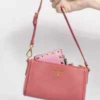 Prada Saffiano Mini Bicolor Shoulder Bag  - imagem 4