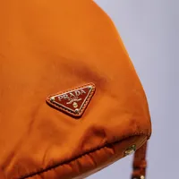 Prada Nylon Tote - imagem 4