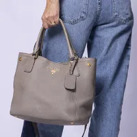 Prada Vitello Daino - imagem 3