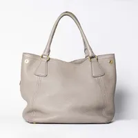 Prada Vitello Daino - imagem 4