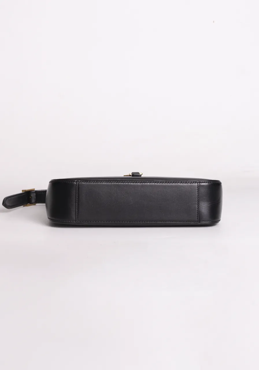 Saint Laurent Le 5 á 7 
