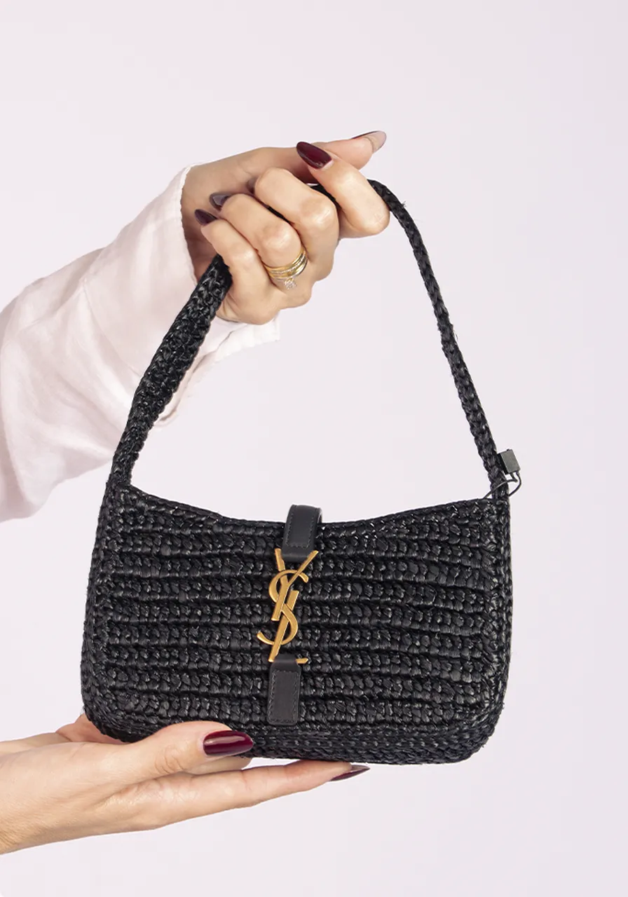 Saint Laurent Le 5 á 7 