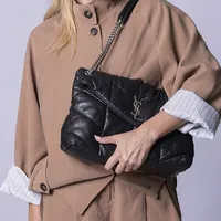 Saint Laurent Loulou Puffer  - imagem 2