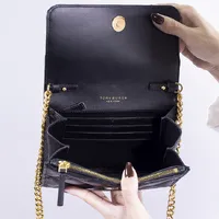Tory Burch Willa Chain Wallet Crossbody - imagem 5