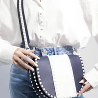 Valentino Garavani Rockstud Saddle Bag - imagem 6